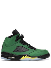 Cargar imagen en el visor de la galería, Jordan 5 Retro SE Oregon
