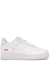 Cargar imagen en el visor de la galería, Nike Air Force 1 Low Supreme White
