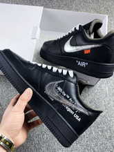 Cargar imagen en el visor de la galería, Nike Air Force 1 Low &#39;07 Off-White MoMA (without Socks)
