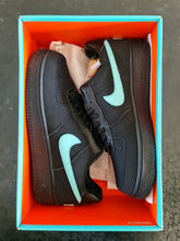 Cargar imagen en el visor de la galería, Nike Air Force 1 Low Tiffany &amp; Co. 1837
