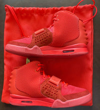 Cargar imagen en el visor de la galería, Nike Air Yeezy 2 Red October
